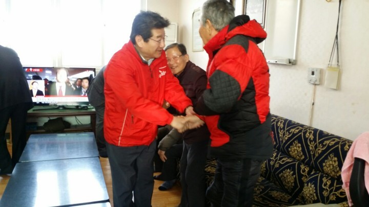 강석호 예비후보, 정월대보름 덕담 나누면서 지지 인사