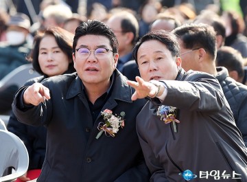 식장산역 첫 삽 뜬 날…정명국·이상래 대전시의회 의원, 현장이 답이다