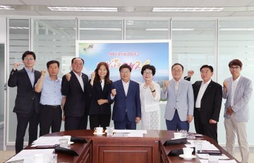 권선택 대전시장, 제6대 명예시장과 정례간담회 가져