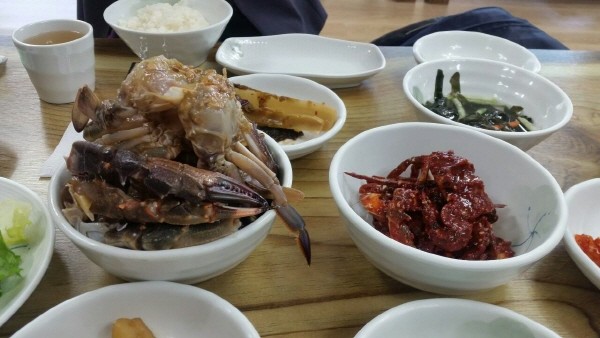 여수 밤바다 품은 간장게장집, ‘웅이랑 꽃게랑’