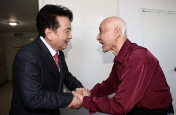 김영환 지사, 삼일절 맞아 독립유공자 후손 위문