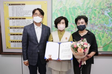 권기창 안동시장, 나눔리더 가입으로 인증패 수상