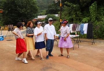 ‘즐거움 up~’마비정벽화마을과 청춘콜라보