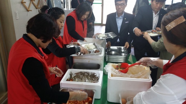 진실 나누는 봉사회, 다산면 어르신 대상 중식제공