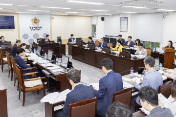 경상북도의회 문화환경위원회,  제2회 추가경정 예산안', 조례안, 동의안 심사