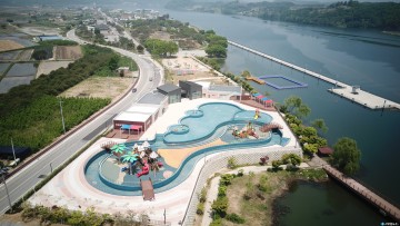 충주 탄금호 6352㎡ 규모, 4개 풀장과 179m 유수풀 등 물놀이장 완공