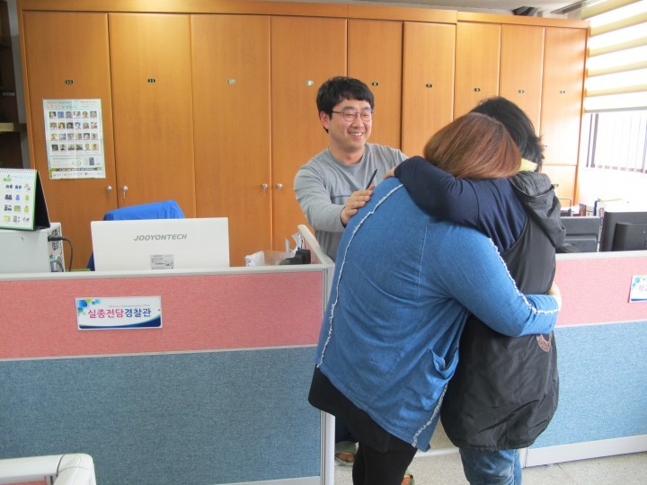 결혼식을 앞둔 딸, 26년전 헤어진 엄마상봉