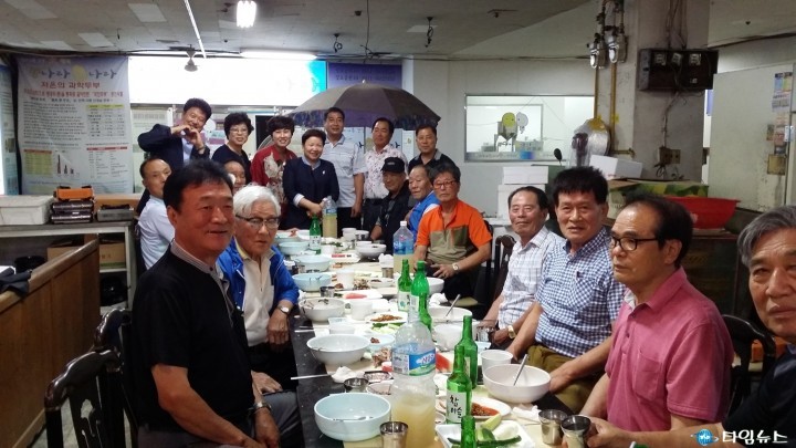오정동 경로당 어르신‘복달임’점심대접
