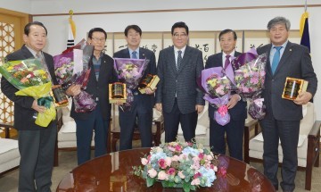 충남도의회, 2017 의정활동 우수의원 시상식 개최