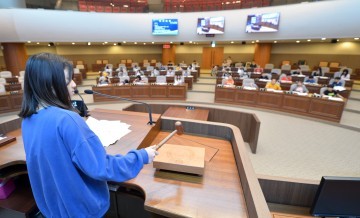 충남도의회, 천안봉명초 청소년의회 교실 개최
