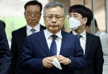 검찰, 박영수 구속영장 재청구…19억원 수수 혐의