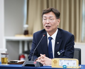 김제선 중구청장, 큰 집에서 많이 챙겨주세요