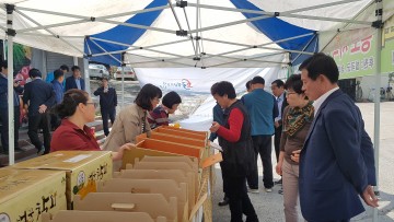 칠곡군, 참외 홍보 및 시식 행사 개최