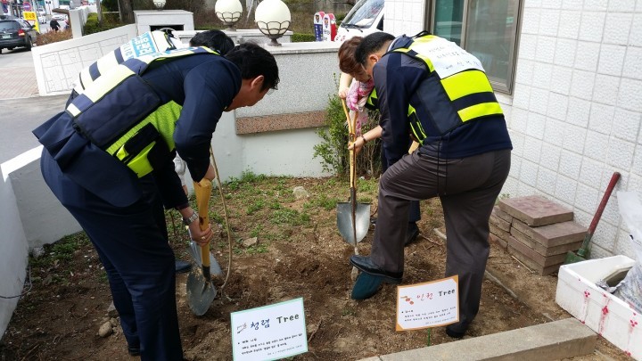 예산서 청렴동아리 청렴ㆍ인권보호 의지를 다지는 기념식수 실시