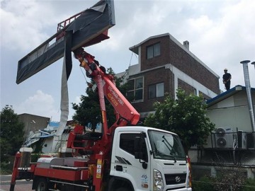 군산시 무연고 노후·위험간판 철거 나선다 