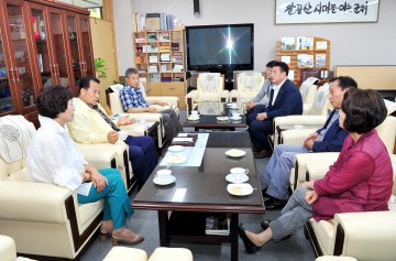 김영만 군수, 도·군의원과 당정협의회 개최