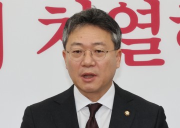 與 "민주당, 총선 전 조직적 허위 선동…또 증오와 대립 가공.."