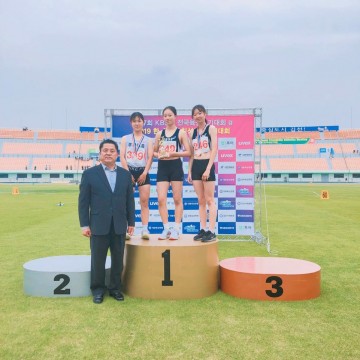 제 47회 kBS배 전국육상경기대회,경안여중100M 허들 2등