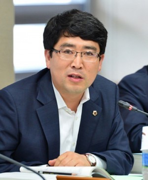 충남도의회 맹정호 의원, 도교육청 명예퇴직 제도 개선 촉구