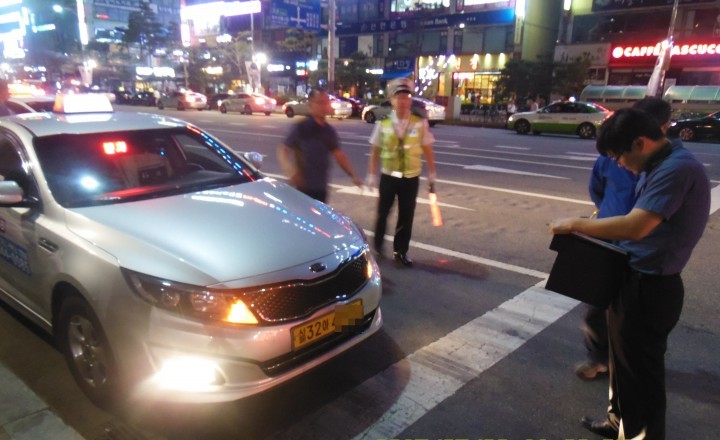  수원시, 관외 택시 불법 영업행위 유관기관 합동단속