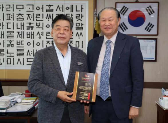 가세로 군정 2018. 7.월부터 주민 형사 고발건 302건! '공포정치' 군의회 뭐하나!..