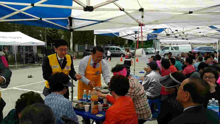 부산 금정구 적십자봉사회,'경로잔치 한마당'
