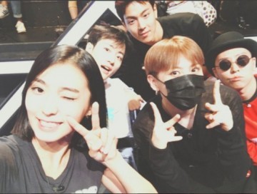 ‘열애 인정’ 보라♥필독, 사진 속에도 세상 다정 