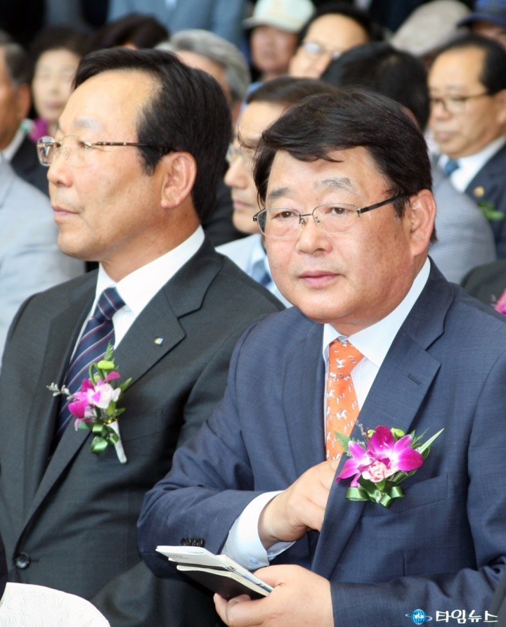 대청병원 개원식에 참석한 박성효 전 국회의원