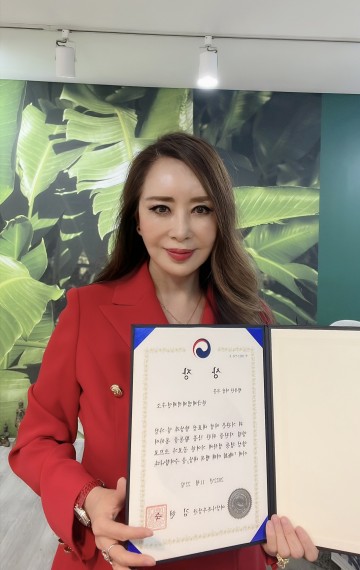  김민경 한국케엠케색채연구소 대표, 22일 여성가족부 장관상 수상