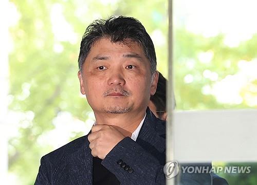 카카오택시 독과점 해소 나선 김범수…가맹수수료 3% 이하 추진
