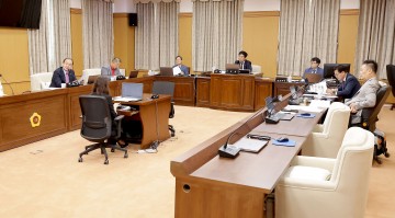 대전시의회 복지환경위원회, 둔산대공원 주차장·갑천 호수공원 등 현안 질의