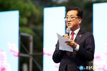 조원휘 대전시의회 의장, 자비 광명으로 시민 상처 치유되길