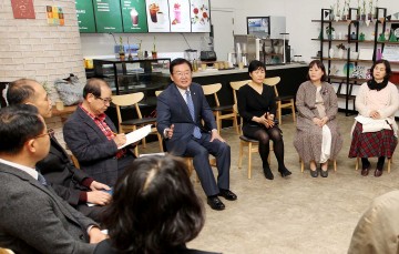 문인 광주시 북구청장, 청소년 지원 및 보호대책 논의