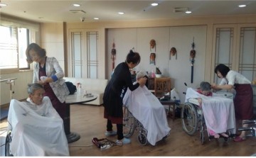 사랑나눔 미용봉사단,  ‘가위손 사랑’ 봉사활동 펼쳐