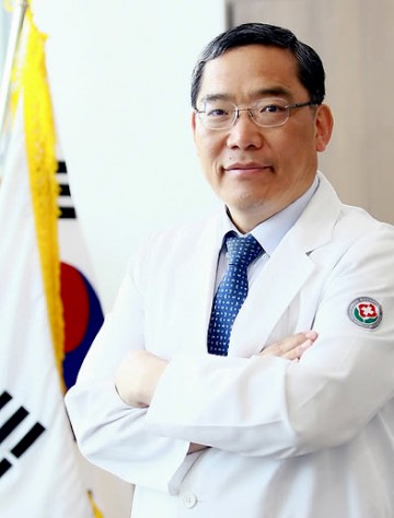광주 빛고을전남대병원 윤택림 교수를 초빙해 ‘동구아카데미’ 강연을 개최