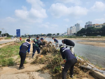 대전시 환경국 전 직원, 3대 하천 피해 복구에 구슬땀