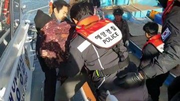 튕긴 닻줄에 부상당한 60대 선원 응급후송