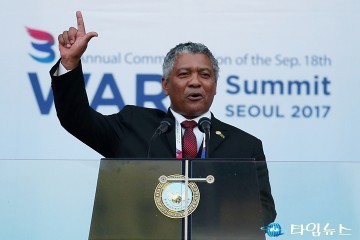 [HWPL] 기븐 루빈다 잠비아 법무부 장관, 모두가 평화의 사자가 되어 평화의 일을 하자!
