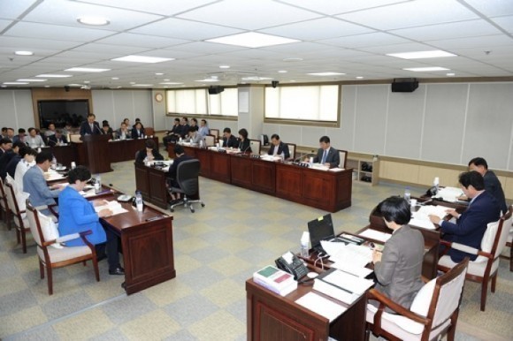 수원시의회 예산결산특별위원회, 의정활동 시작