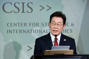 李대통령 北도발 대응하면서도 북미대화""한미 비핵화 협력