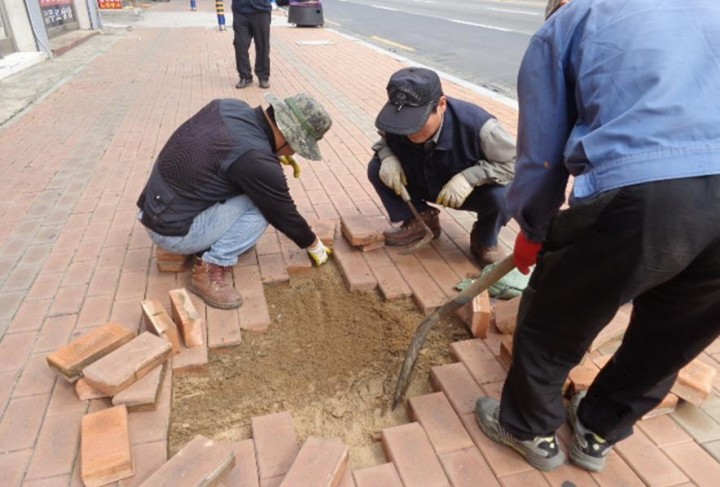 창원시, 새봄맞이 도로 일제 정비 실시