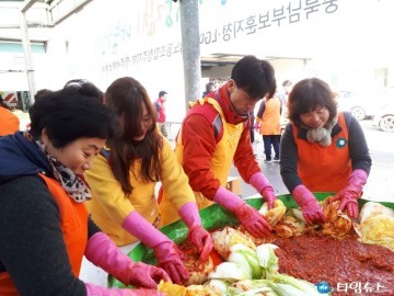 충북남부보훈지청, 김장김치 나눔으로 따뜻한 복지 실천