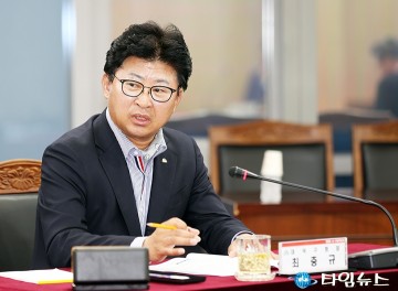 시구협력회의에서 발언하는 최충규 대덕구청장