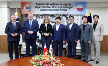 충남도의회, 폴란드 비엘코폴스카주 대표단 첫 접견