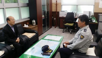 상당서 성안지구대장 주민센터 방문 협력치안 당부