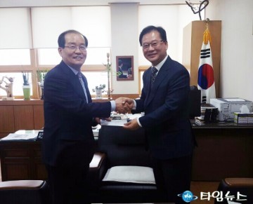 예천천문우주센터, 예천여고 장학금 기탁