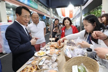 대전 동구, 전통시장 활성화 위한 중앙아트공예난장 열려