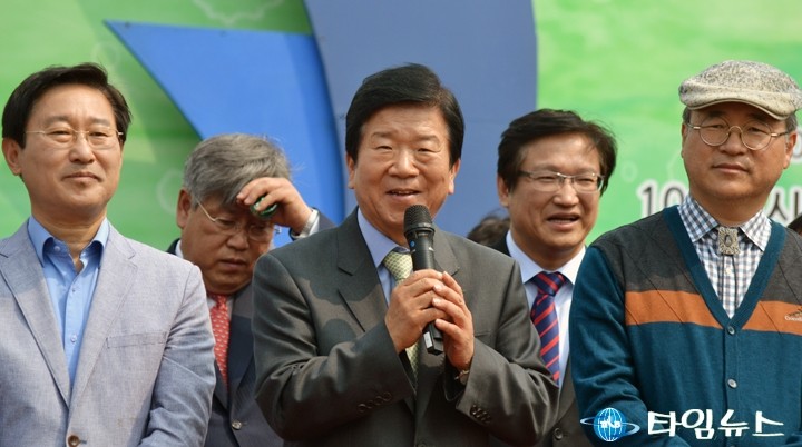 박병석 의원, “NGO, 여름에는 부채·겨울에는 난로”