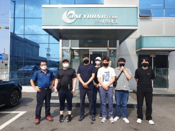  김천상공회의소 4차 기능인력 양성 과정에 참여한 교육생 ㈜재영테크에서 기업탐방 실시