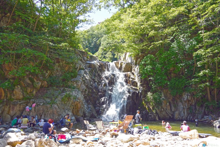 숨은 보석 같은 경주 폭포, 여름을 정복하다